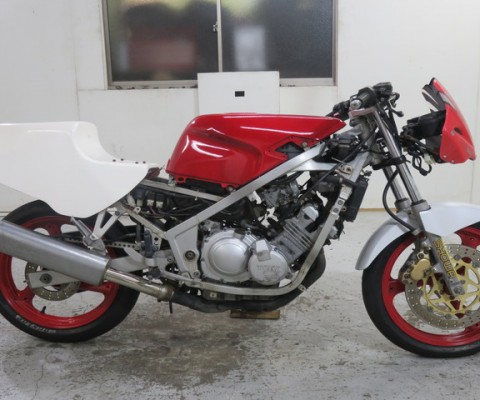 FZR250