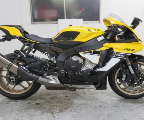 YZF-R1