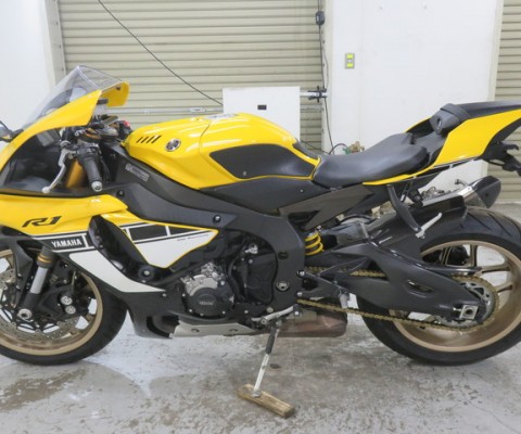 YZF-R1