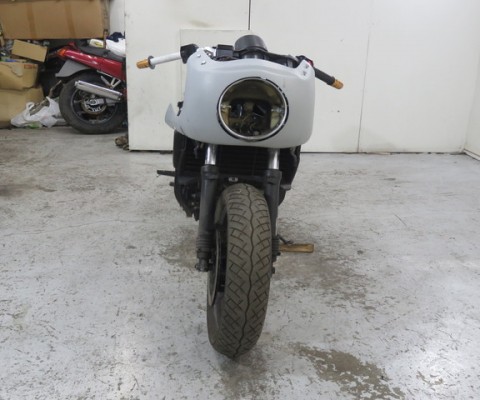 FZ750