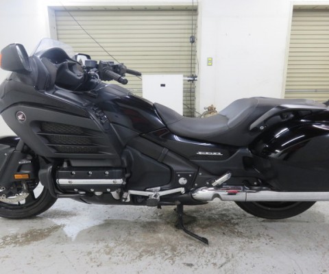 GL1800 GOLD WING