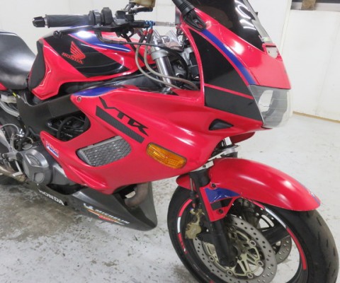 VTR1000F