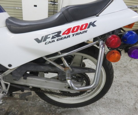 VFR400R