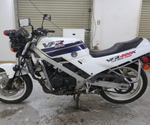 VFR400R