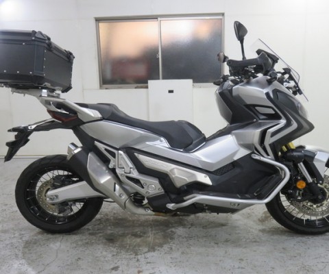 X-ADV750