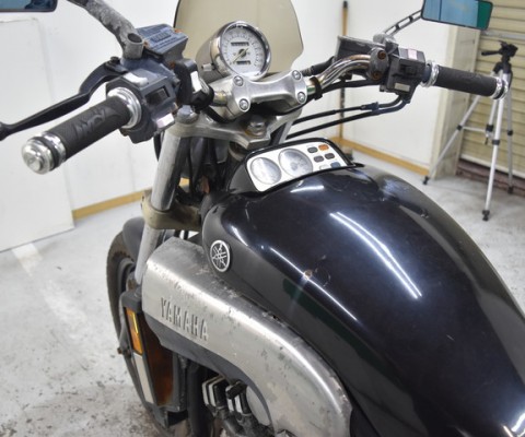 V-MAX1200
