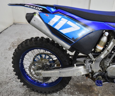 YZ250X