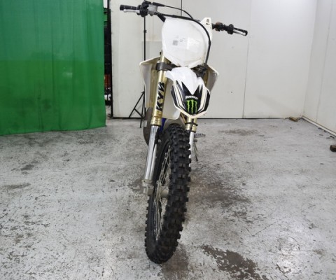 YZ125