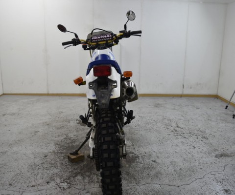 XLR250