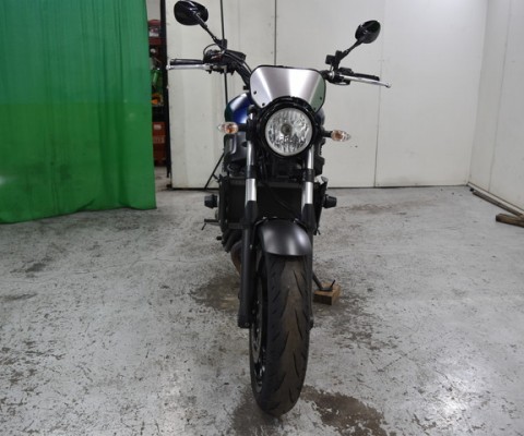 XSR700
