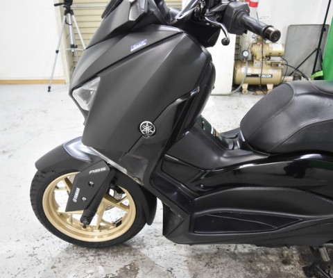 X-MAX250