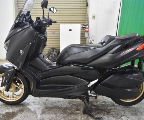 X-MAX250
