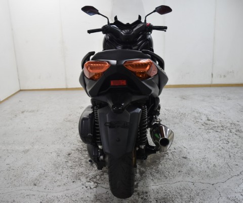 X-MAX250