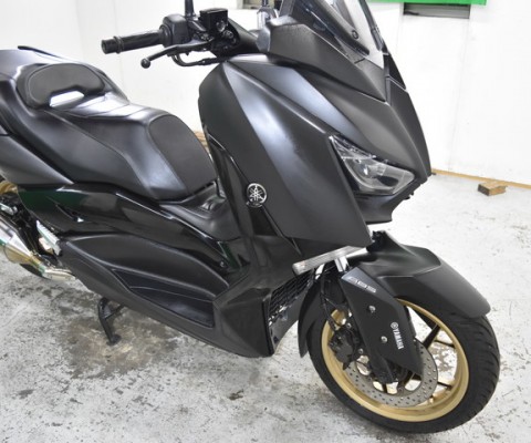 X-MAX250